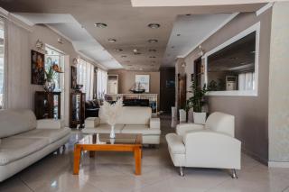 Planos Beach Hotel - 3