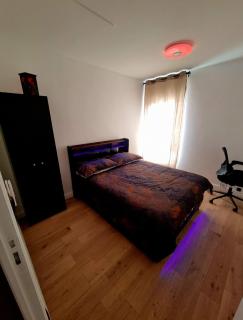 Chambre à clés Paris au pied du RER A - 0