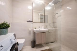 Sunshine Luxe Living - Free Parking - 5