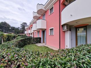 Cozy ground-floor apartment with garden and pool - Bibione - 7