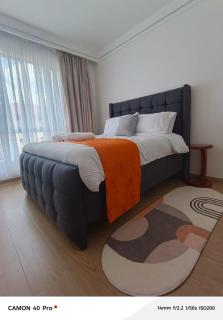 Luxe Luxury Stays - 2
