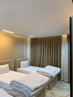 Skyline Suites - 4