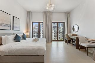 Luxe Yas Studio with Pool & Gym - 4