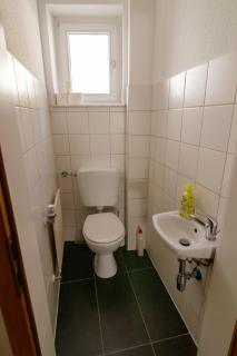 B10 Rooms - 1