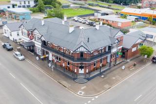Lords Hotel - 0