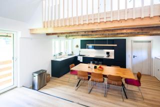 Landhaus Auerling, Chalet am Wald mit Sauna, Kamin & Garten - 6