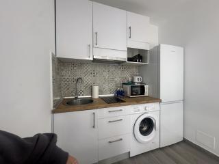 Cozy Studio with AC & Barbecue, close to the Sea - Marbella - 9
