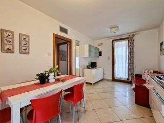 Modern three room flat with pool - 3
