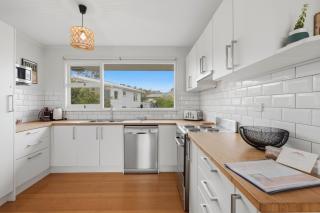 Sunny 2 Bedroom Villa - Pet Friendly - EV Charging - 5