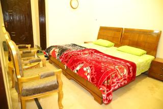 Gateway Guest House - 8