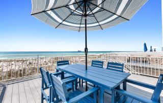 Gorgeous Gulf front townhome Gas grill and beach access - 4