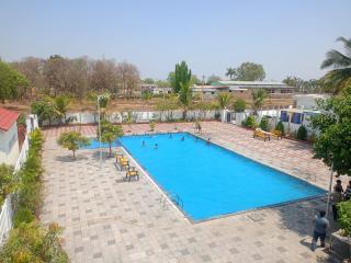 Narayana Aqua Swim And Resort - 8
