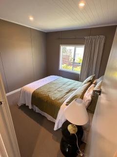 Oak Ridge Taupō, Newly Renovated, Perfect for Contractors - 8