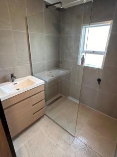 Oak Ridge Taupō, Newly Renovated, Perfect for Contractors - 1