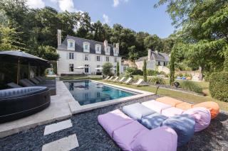 Château de la Loire 16 pers 6 bedrooms option 22 pers 9 bedrooms - 7