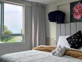 330 israel flat - 8