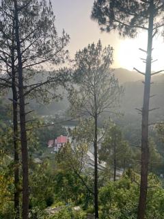 Him Shangrila cottages - 4