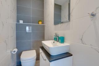 Mackenzie Salt Lake Panorama & Meerblick - 2BR - 8