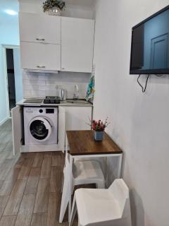 Sunset Apartment in White Magnolia - 8
