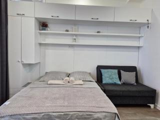 Sunset Apartment in White Magnolia - 1