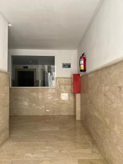 Wood-Finish Home Pool Premium Bedding Self-Check in 7 Min from Marina - 3