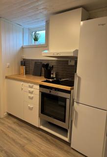 Central basement apartment for 1-6 people with free parking - 2