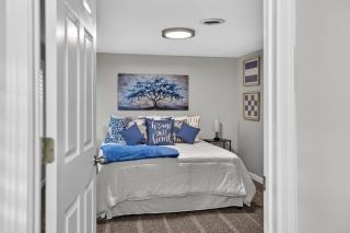 Cozy 3BR w Yard Dog Friendly Ensuite - 3