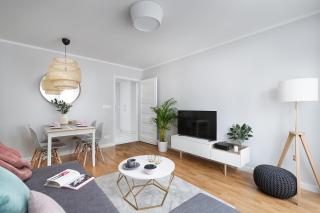 oompH Warsaw Central Smart 1 Bedroom Apartments - 2