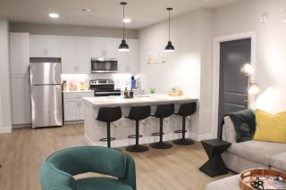 2BR, OZ Bike Park Walmart PoolGymUWA - 2