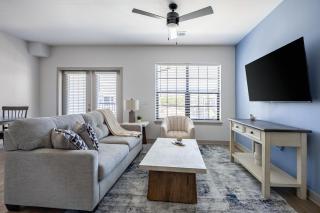 Landing Stylish 1BD Gym Clubhouse - 9