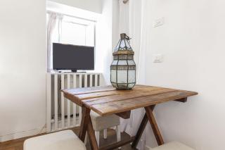 Charming Colosseo Apartment - 2