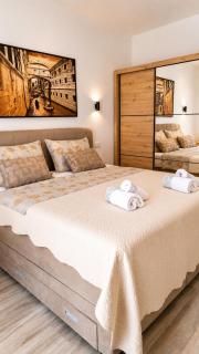 LA2 luxury apartment near Bacvice beach - 5