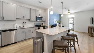 Landing Stylish 1BD Gym - 7