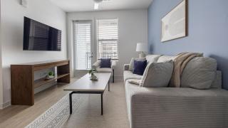 Landing Beautiful 1BD Gym Yoga Studio - 8