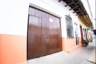 Charming Colonial Home in the Heart of León - 8