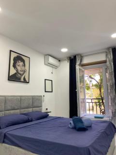 SYA Cozy Apt near Tirana Center - 1