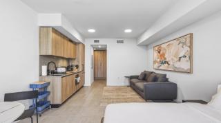 Central Downtown Studio Close to Bayfront Park - 9