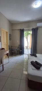 Alekas Garden View Studios - 1