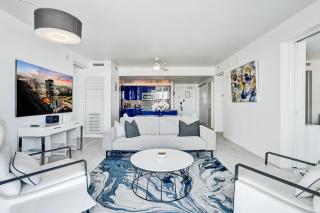 Premier Upgraded FLL 2BR Penthouse, Best Views of the W Resort! - 6