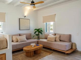 SilvAir Jacuzzi Suites, Mykonos - 8