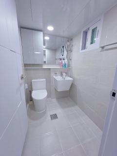 City House, a 10-minute walk from Sangil Station - 3