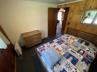Papins Resort Cabin #1 - 3