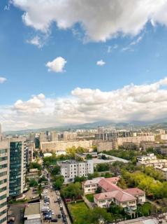 SkyVista apartment with a mountain view - 7