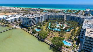 Gorgeous home with furnished balcony pool bay view & beach access - 8