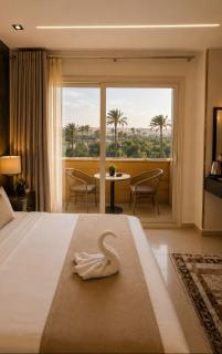 Ivory Pyramids View inn - 7