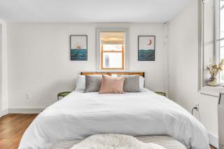 Little City Brick Apt A - Downtown Vergennes - 7