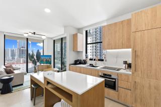 Prime Downtown Location with Rooftop Pool - 7