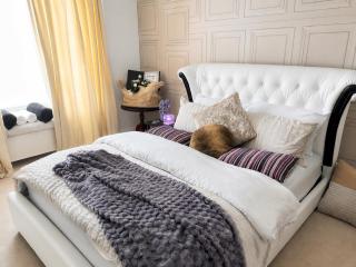The Belford Suite Private Apartment - Couples Retreat For Two - 8