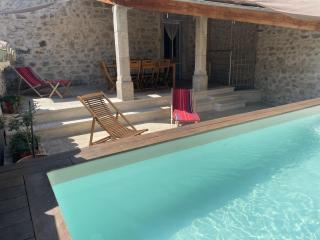Maison en pierre avec piscine-Gorges de l'Ardèche - 4
