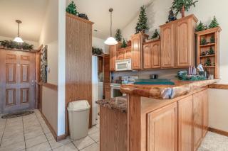 2BR Village At Indian Point 611 near SDC-Free Tickets Daily up to $500 - 9